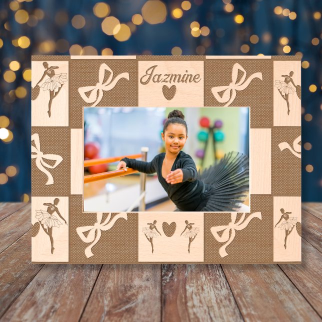 Cadres Gravés Élégante Ballerina Dancer's Keepsaké avec nom (Créateur téléchargé)