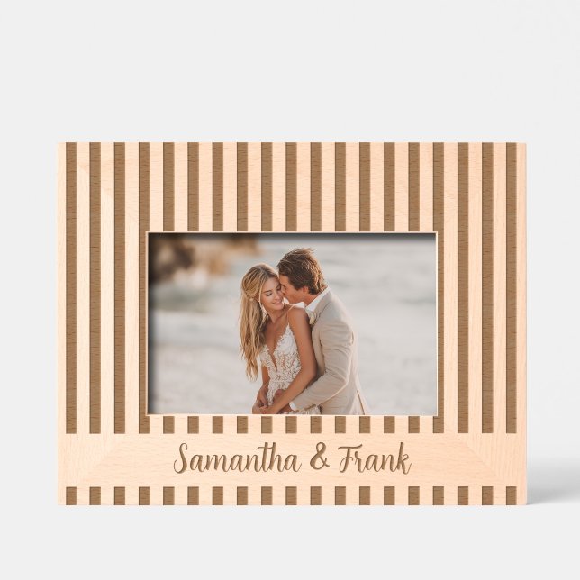 Cadres Gravés Mariage à rayures avec écriture (Stripe with Script Wedding Engraved Frames)