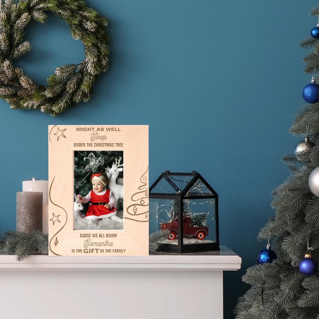 Cadres Gravés Noël pourrait dormir sous l'arbre bébé premier Noë (Christmas Might Sleep Under Tree Baby First Xmas Etched Frames Keepsake Photo Frame New Baby Gift)