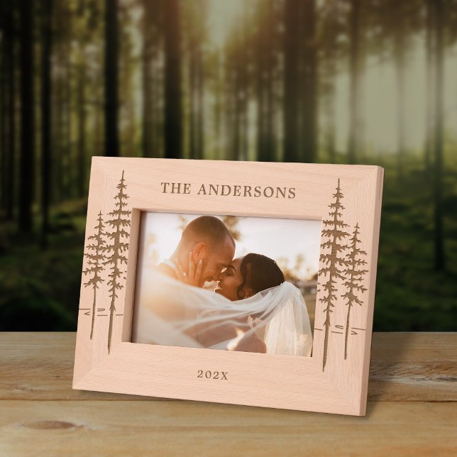 Cadres Gravés Nom Ou Texte Personnalisé Forêt D'Arbres Rustiques (Créateur téléchargé)