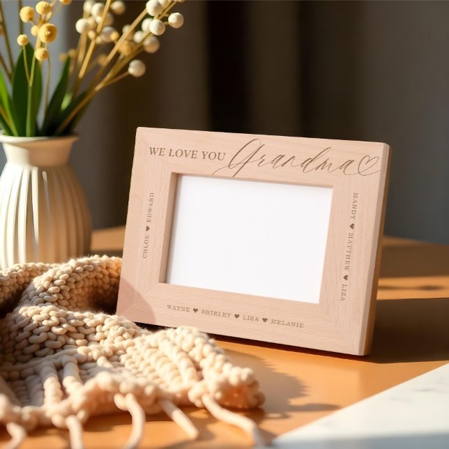 Cadres Gravés Nous t'aimons Grand-mère Script Heart Grandkid Nam (We Love You Grandma Script Heart Grandkid Names Etched Frames)