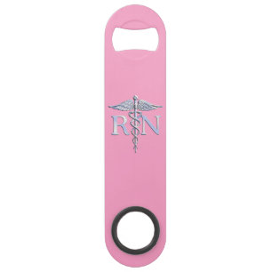 Caducée de RN d'infirmier autorisé sur le rose en