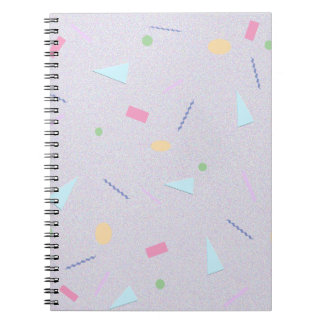 Cahier à motif géométrique violet pâle des années 