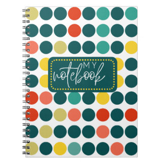 Cahier à pois pour l'écriture quotidienne