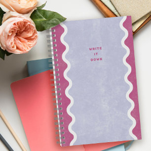 Cahier à spirale avec lignes ondulées rose violet