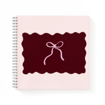 Cahier à spirale minimaliste bordeaux avec nœud