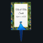 Cake Topper Mariage Peacock coloré<br><div class="desc">Rien ne dit que l'occasion de prendre une photo à une réception de mariage est plus que le couple heureux qui coupe son gâteau. Oui, le couple qui craque joyeusement un morceau de gâteau chargé de givrage dans la bouche de l’autre donne des possibilités de photo, mais le gâteau ne...</div>