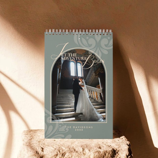 Calendrier 2026 Modern Classic Sage Damask Chic Couple  (Créateur téléchargé)