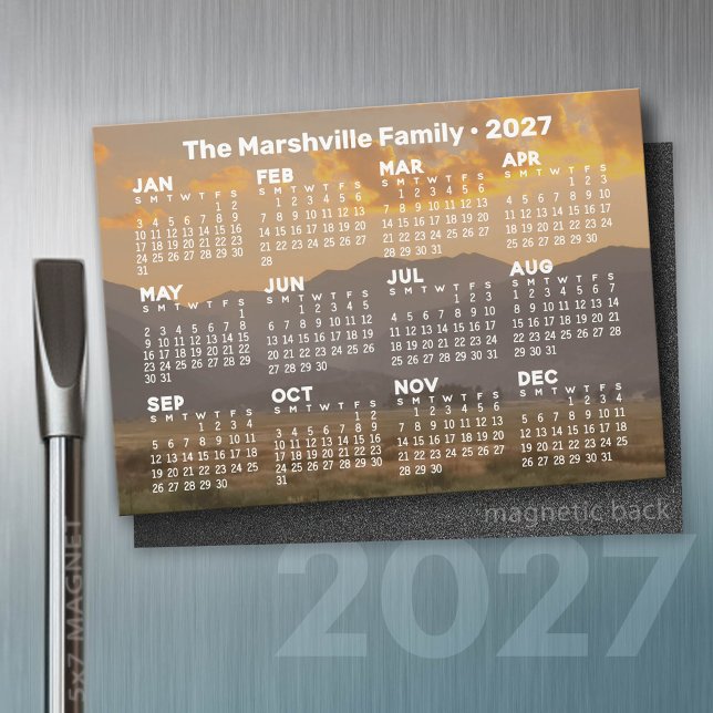 Calendrier 2027 avec Montagnes - Carte Magnétique (2027 Calendar Magnet)