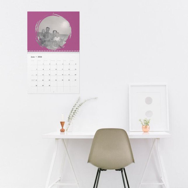 Calendrier Family Photo Memories in Brushstroke Circles (Créateur téléchargé)