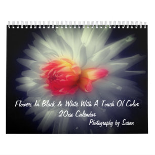 Calendrier Fleurs avec une touche de couleur