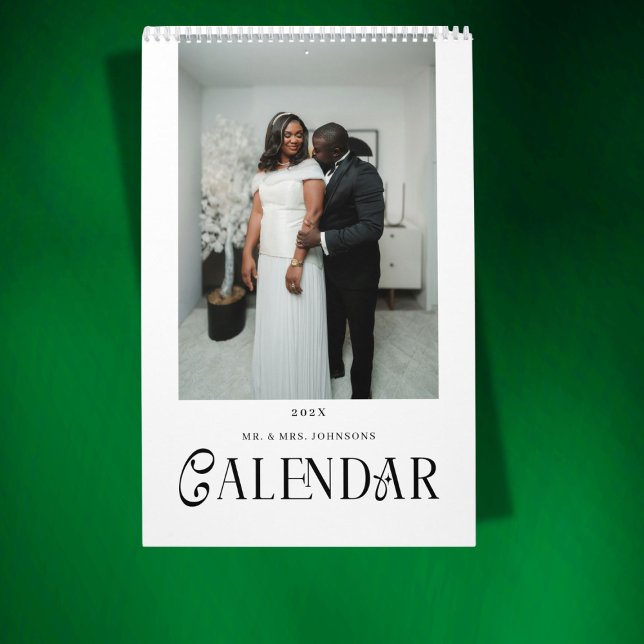 Calendrier Modern Typography Custom Newlyweds Wedding Photo (Créateur téléchargé)