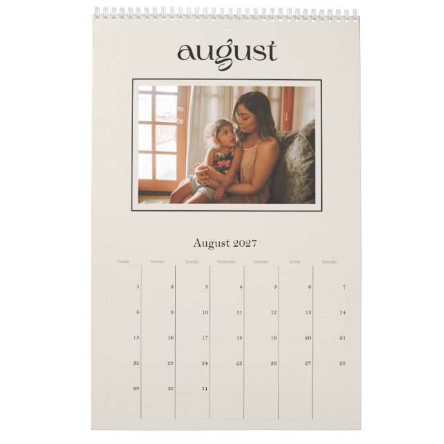 Calendrier moderne simple et élégant (Aug 2027)