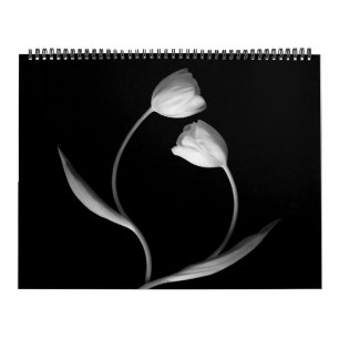 Calendrier noir et blanc de fleurs