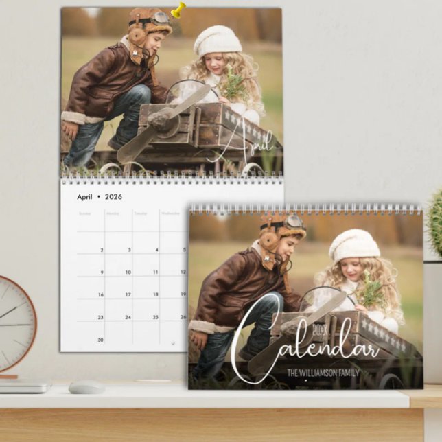 Calendrier Photo personnalisée de la famille 2024 (Photo calendear in 3 sizes with your  favorite photos printed in vibrant color on sturdy paper.)