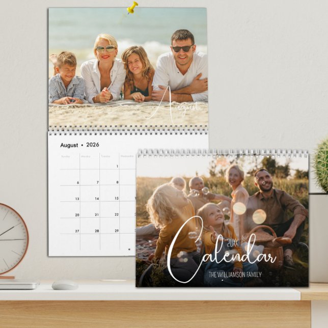 Calendrier Photo personnalisée de la famille 2024 (Available in 3 sizes with your  favorite photos printed in vibrant color on sturdy paper.)