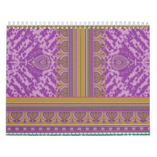 Calendrier un motif de point de croix avec un b pourpre et ja