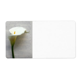 calla lily sur un vieil étiquette d'écriture