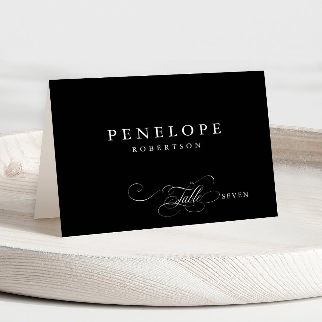 Calligraphie moderne intemporelle Nom d'hôte Carte (Modern minimalist black and white calligraphy wedding guest name place card)