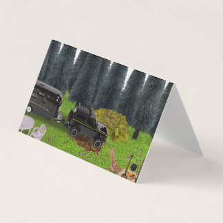 Camion avec Camper dans le Bois Cleared Camping Sp