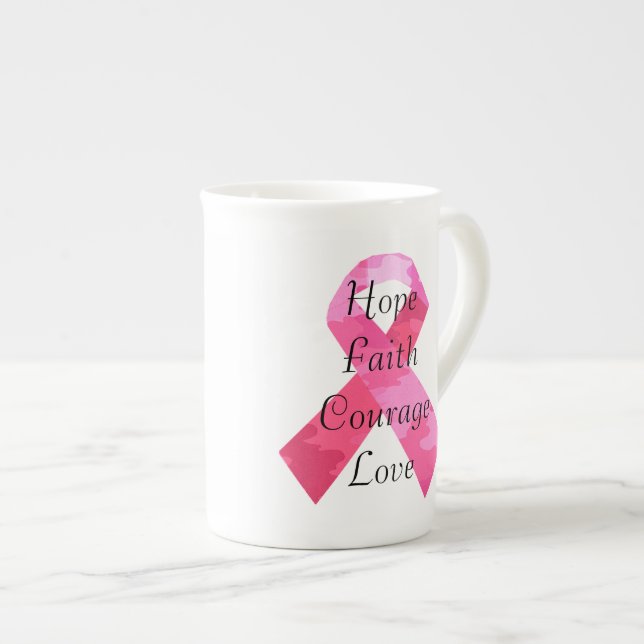 Camouflage rose Ruban Faith Bone China Mug (Devant droit)