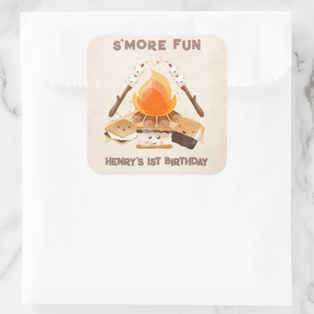 Camping Cute S'more 1er Sticker Carré d'anniversai (Sac)