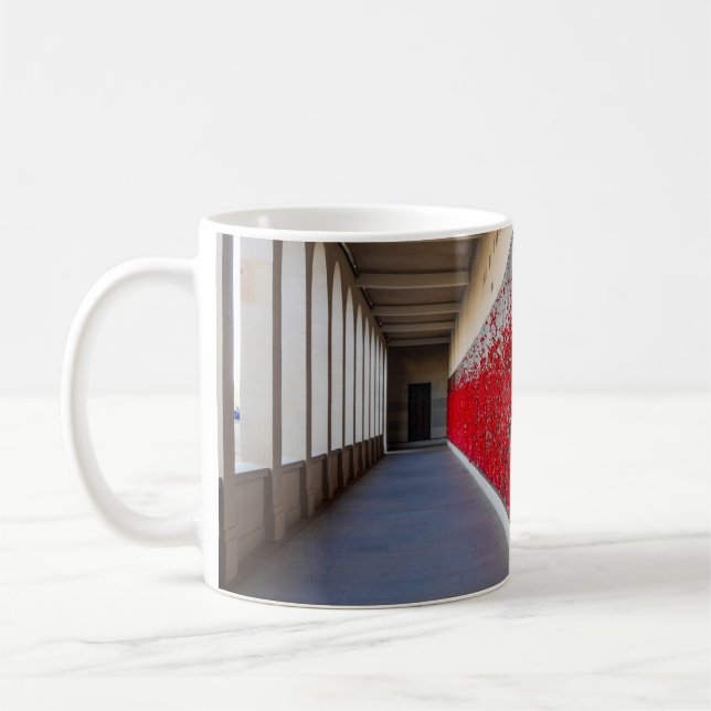 Canberra War Memorial, Australia - Classic Mug (Gauche)