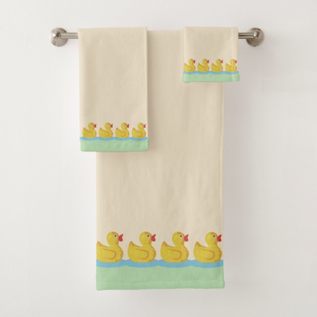 Canetons mignons sur beige sable et vert clair (En situation)