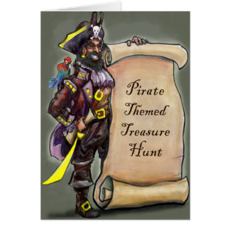 Capitaine pirate avec rouleau de chasse au trésor