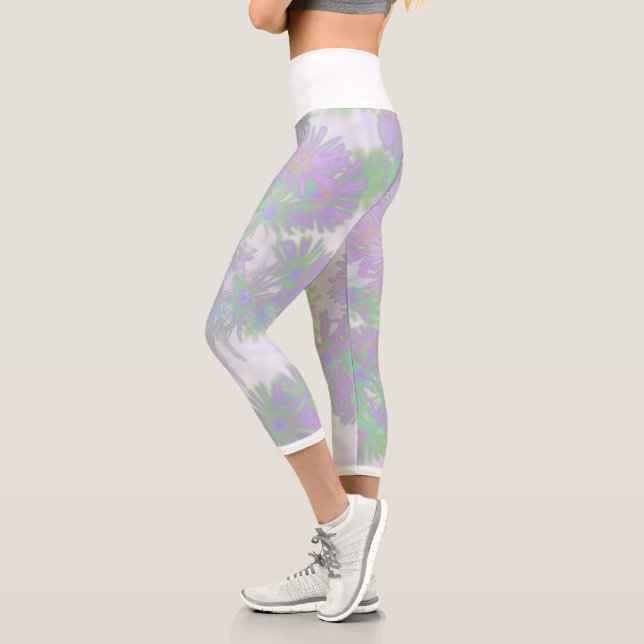 Capri Pale Pastel Rose Violet Fleurs Nature Leggings (Gauche)