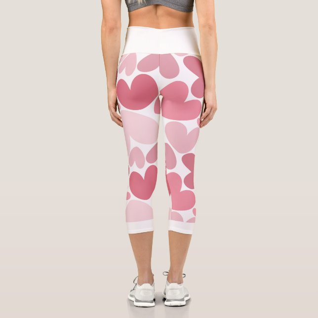 Capri Seamless Pink Hearts Pattern Leggings – Romantic (Verso)