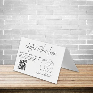 Capture minimaliste Le code QR d'amour Carte pliée
