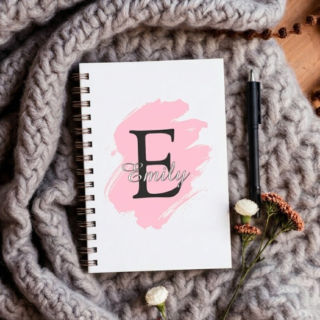 Carnet à spirale personnalisé Rose Poussiéreuse Mo (Fully customizable paint stroke monogram notebook)