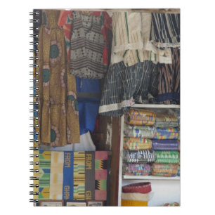 Carnet Afrique, Ghana, Accra. Accra Textile & Artisanat