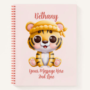 Carnet Ajouter un texte de nom, bébé tigre avec un chapea
