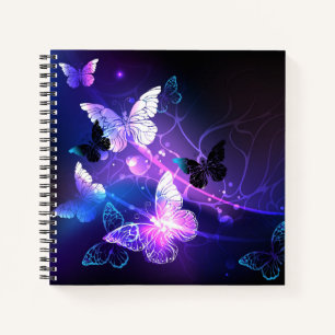 Carnet Arrière - plan avec papillons de nuit