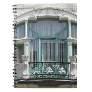 Carnet Art Nouveau élégant : Fenêtre élégante du balcon