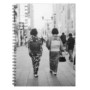 Carnet Asie, Japon, Tokyo. Geishas sur le Ginza.