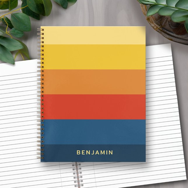 Carnet Bandes de coucher de soleil rétroactives avec nom  (Personalized Notebook with Custom Text)