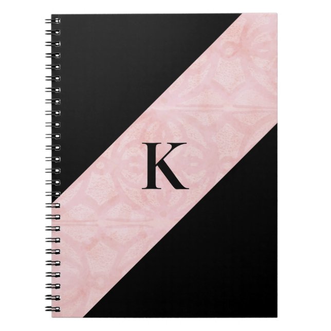 Carnet Batik rose en poudre et Monogramme noir (Devant)