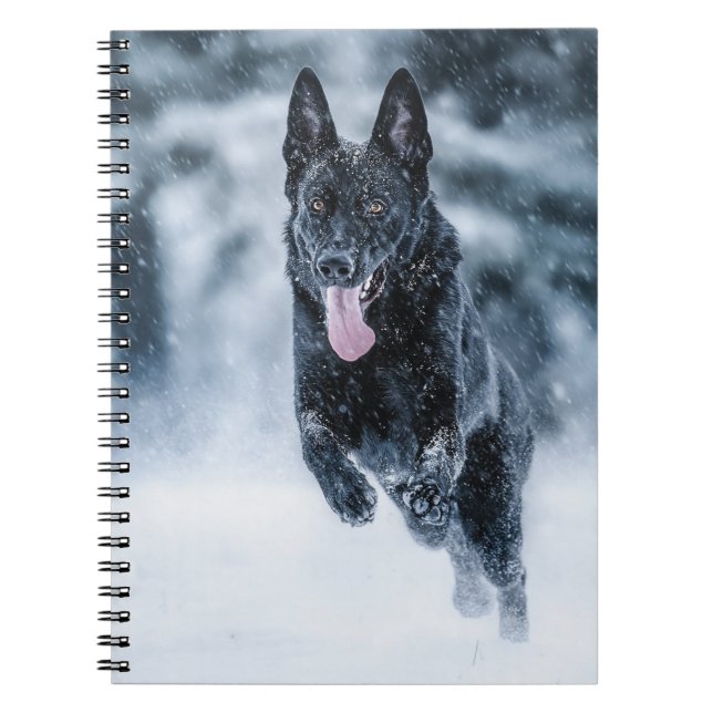 Carnet Black German Shepherd in snow Duvet Cover (Devant)