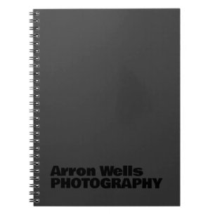 Carnet Black on Black Modern Bold Typographie