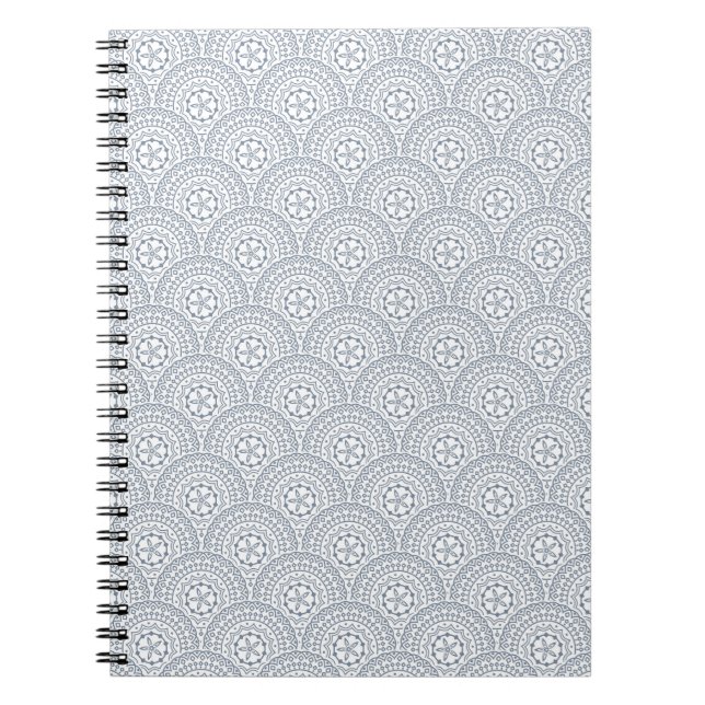 Carnet Bleu mandala vagues motif sur fond blanc (Devant)
