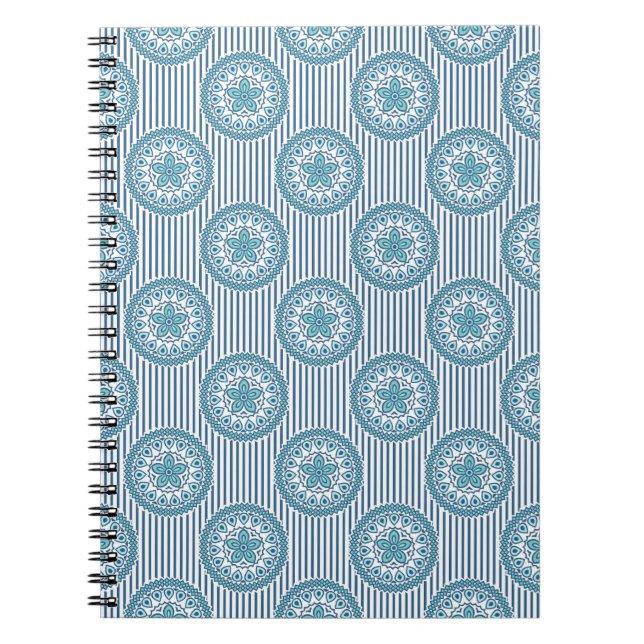 Carnet Blue mandala pattern on striped background (Devant)