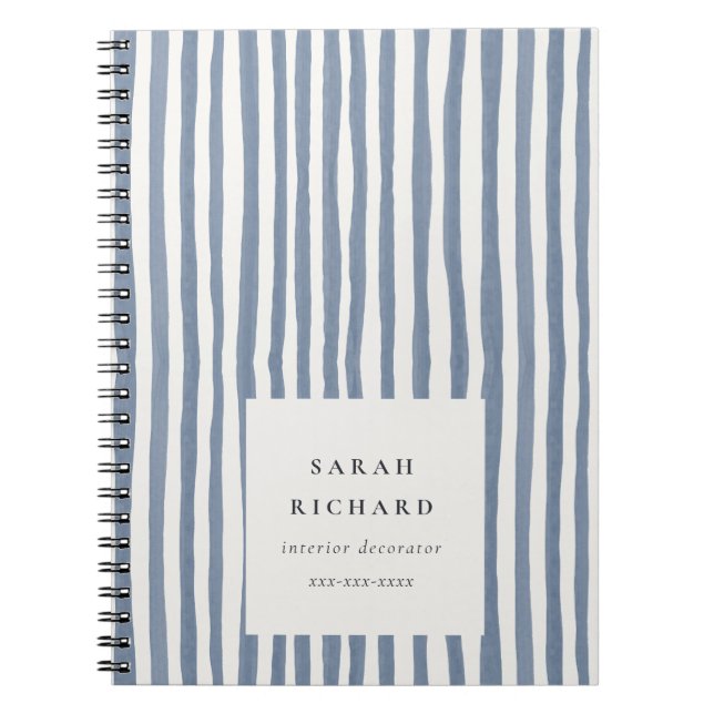 Carnet Boho Chic Bleu Poussiéreux Bandes Dessinées à la M (Devant)