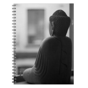 Carnet Bouddha s'asseyant dans la méditation