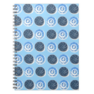 Carnet Boutons de couture bleu élégant sur motif bleu cla