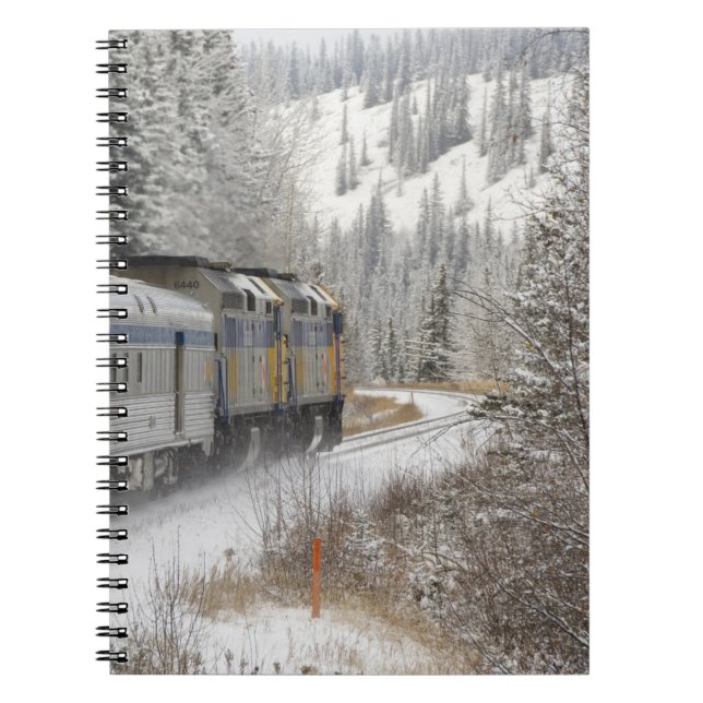 Carnet Canada, Alberta. Train de neige de VIA Rail entre (Devant)