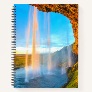 Carnet Cascade au-dessus des rochers Photographie de la n