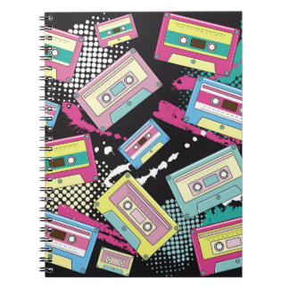 Carnet cassettes multicolores sur une couture arrière - p